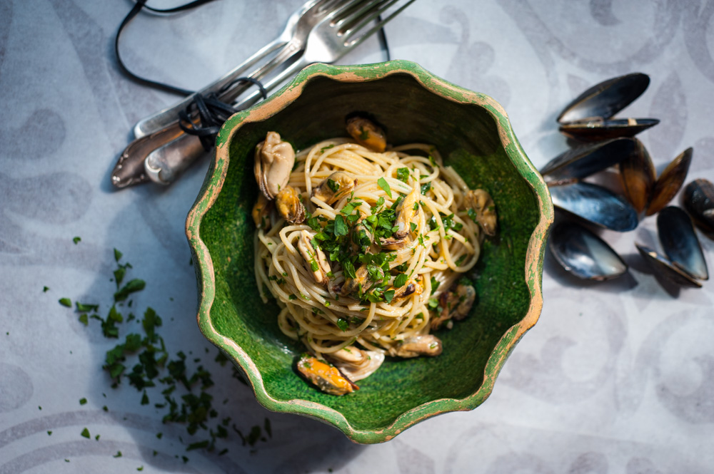 SPAGHETTI AGLIO OLIO Z OMUŁKAMI